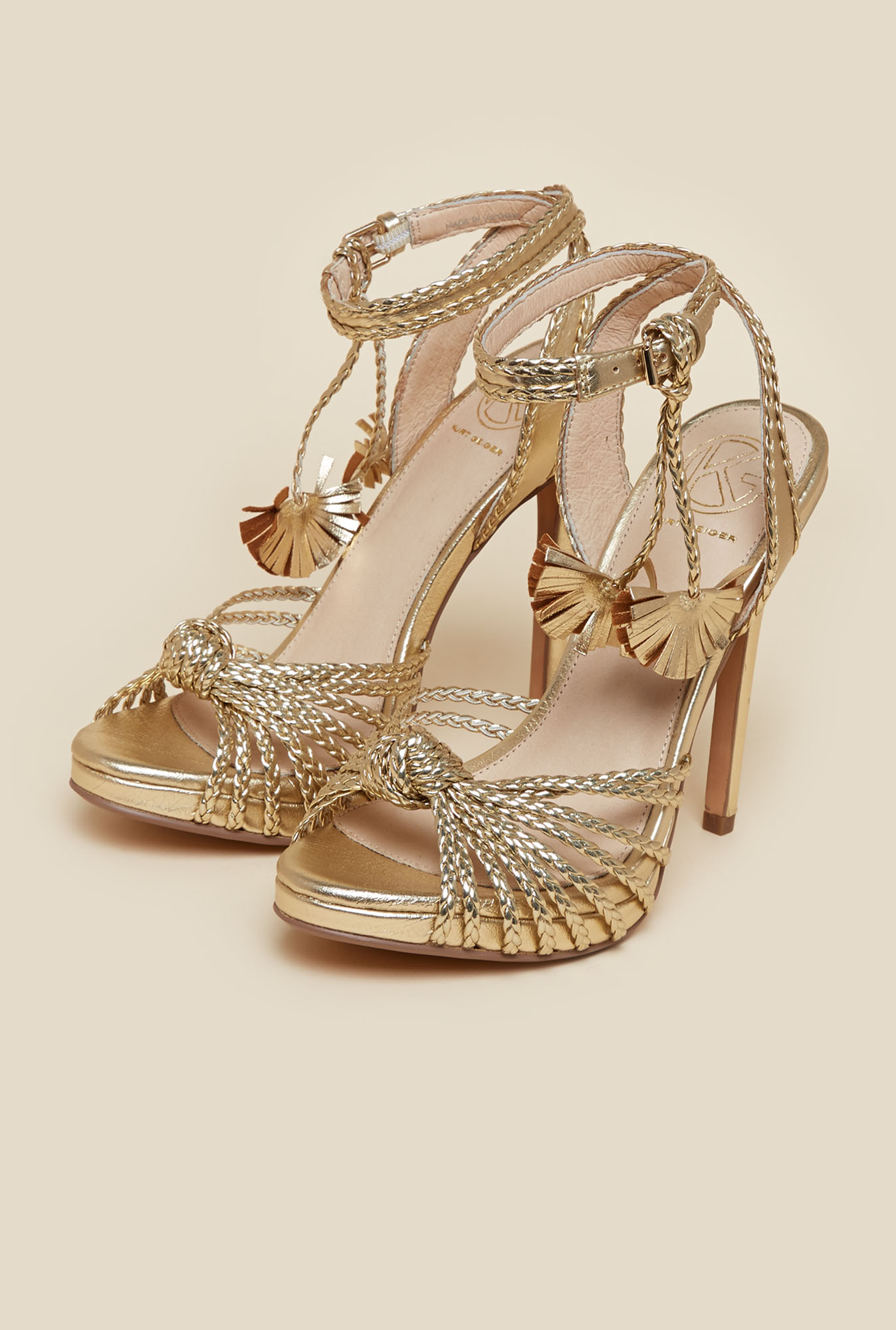 TataCliq - Women's FootWear Upto 90% Discount 